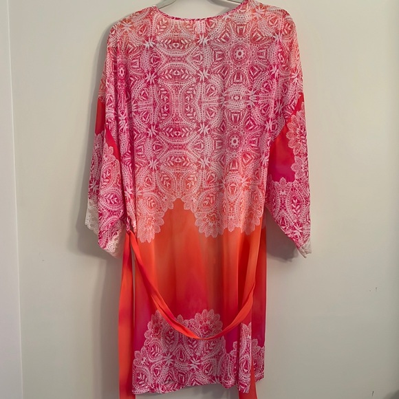 New With Tags Robe - Picture 4 of 5